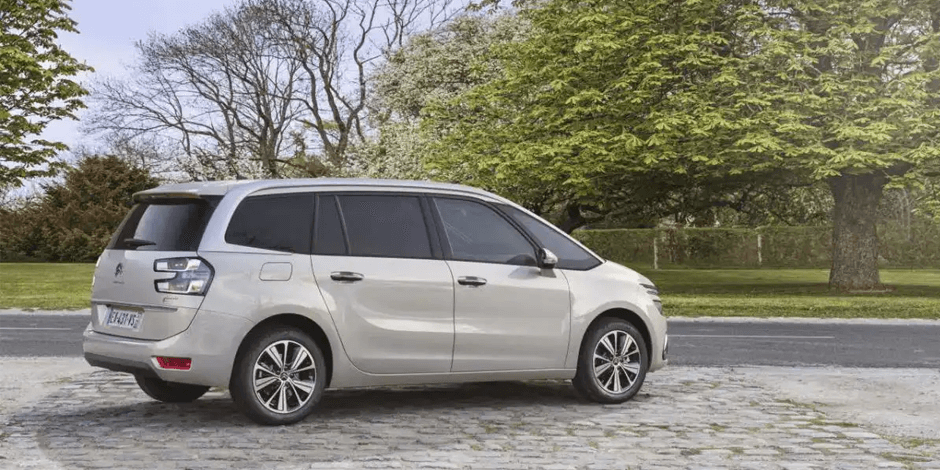 Citroen C4 Picasso Dizel Otomatik 7 Kişilik veya benzeri